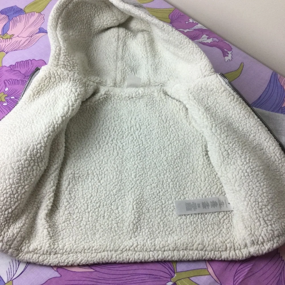 EUC Carter’s Baby Set Zip-Up  Lightweight Jacket & pants 9 months